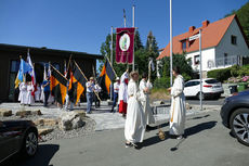 Festgottesdienst zum 1.000 Todestag des Heiligen Heimerads auf dem Hasunger Berg (Foto: Karl-Franz Thiede) Festgottesdienst zum 1.000 Todestag des Heiligen Heimerads auf dem Hasunger Berg (Foto: Karl-Franz Thiede)